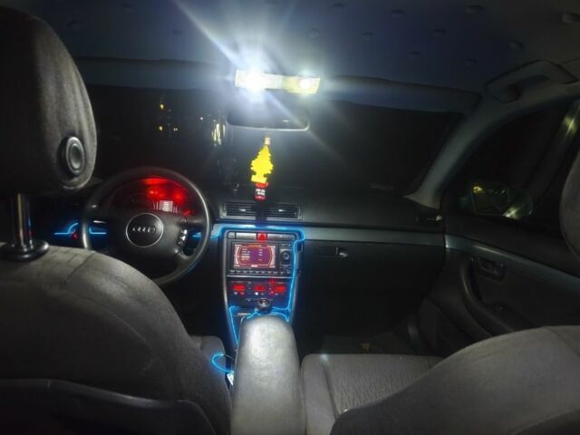 Сірий Ауді А4, об'ємом двигуна 2 л та пробігом 400 тис. км за 3450 $, фото 19 на Automoto.ua