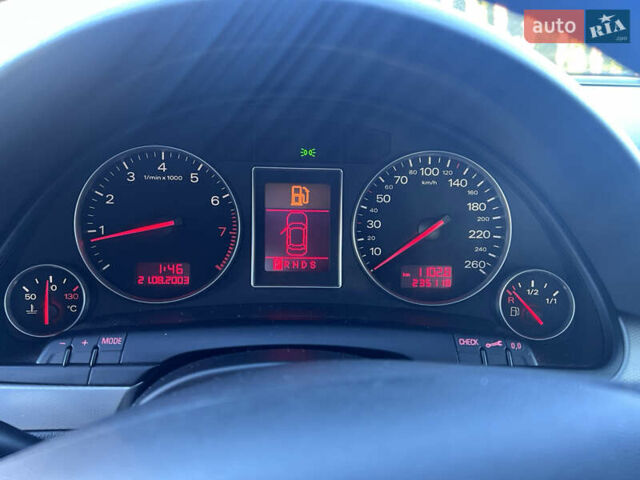 Серый Ауди А4, объемом двигателя 1.8 л и пробегом 235 тыс. км за 5690 $, фото 10 на Automoto.ua