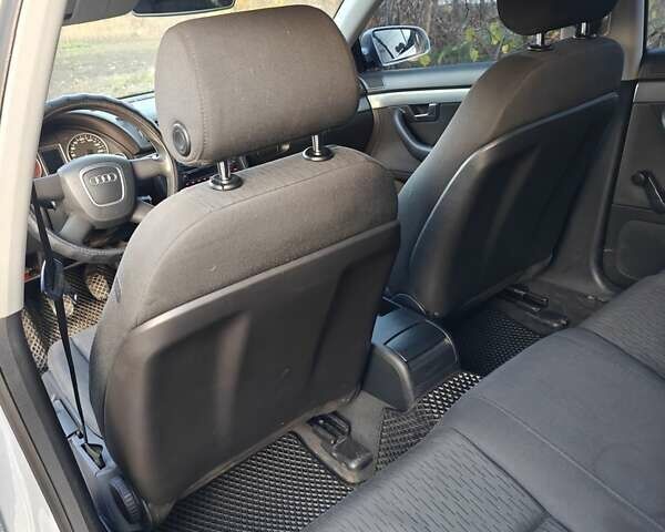 Серый Ауди А4, объемом двигателя 1.98 л и пробегом 320 тыс. км за 6200 $, фото 16 на Automoto.ua