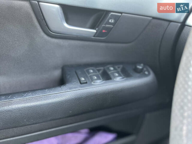 Сірий Ауді А4, об'ємом двигуна 1.97 л та пробігом 380 тис. км за 3800 $, фото 6 на Automoto.ua