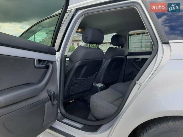 Сірий Ауді А4, об'ємом двигуна 2 л та пробігом 265 тис. км за 6400 $, фото 27 на Automoto.ua