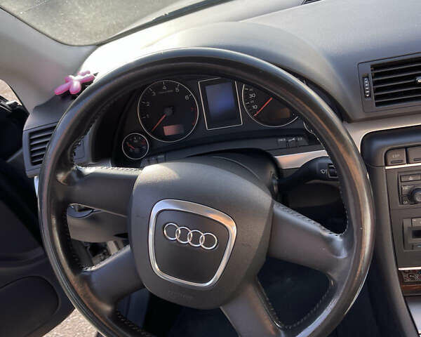 Ауді А4 2006 у Києві на Automoto.ua Сірий Ауді А4, об'ємом двигуна 1.8 л та пробігом 194 тис. км за 7800 $, фото 14 на Automoto.ua