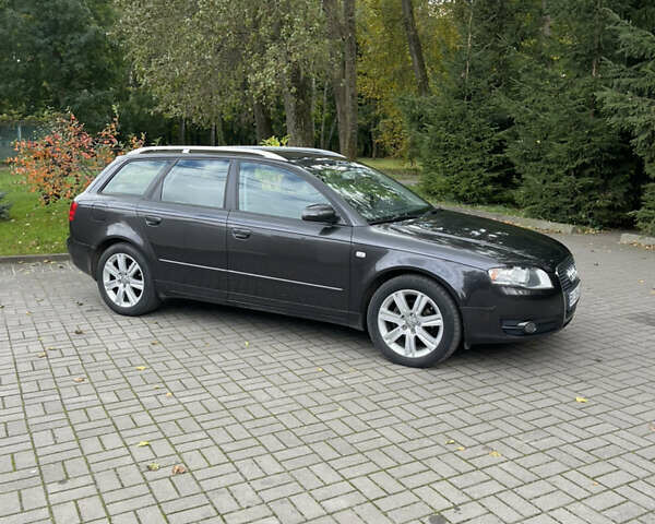 Ауді А4 2006 у Хмельницькому на Automoto.ua Сірий Ауді А4, об'ємом двигуна 2 л та пробігом 221 тис. км за 6699 $, фото 15 на Automoto.ua