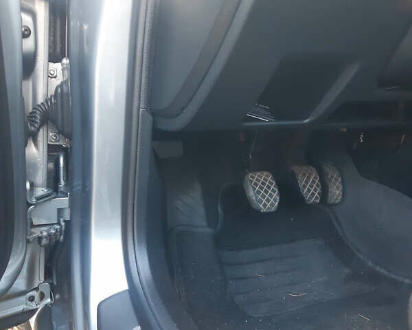 Ауді А4 2006 у Яготине на Automoto.ua Сірий Ауді А4, об'ємом двигуна 1.6 л та пробігом 169 тис. км за 7000 $, фото 24 на Automoto.ua