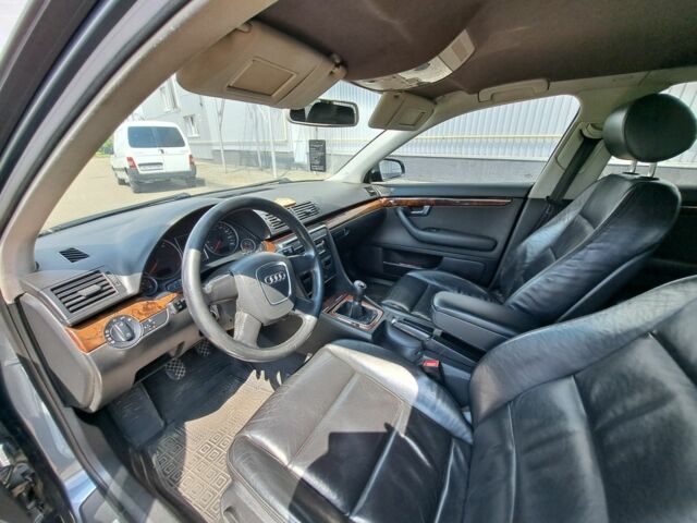 Серый Ауди А4, объемом двигателя 2 л и пробегом 280 тыс. км за 5200 $, фото 13 на Automoto.ua