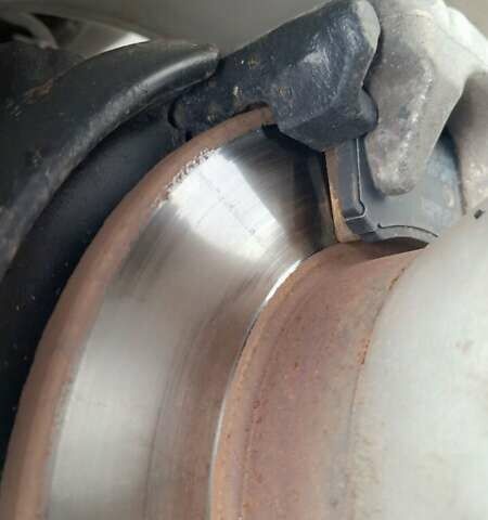 Серый Ауди А4, объемом двигателя 2 л и пробегом 313 тыс. км за 6700 $, фото 16 на Automoto.ua