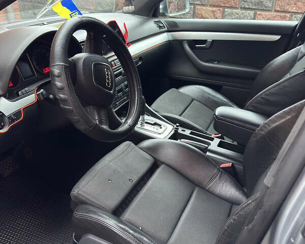 Сірий Ауді А4, об'ємом двигуна 1.97 л та пробігом 300 тис. км за 7500 $, фото 7 на Automoto.ua