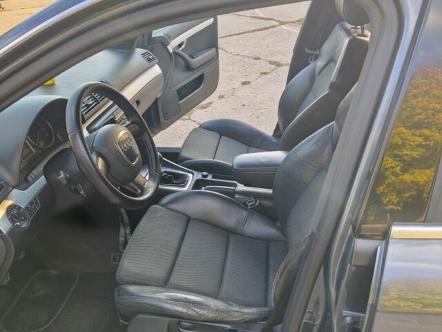 Ауди А4 2006 в Кропивницком (Кировограде) на Automoto.ua Серый Ауди А4, объемом двигателя 2 л и пробегом 367 тыс. км за 6800 $, фото 12 на Automoto.ua