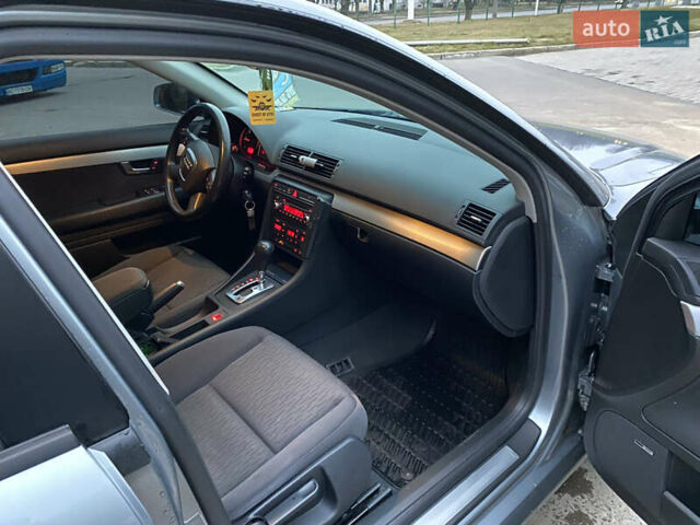 Серый Ауди А4, объемом двигателя 2.7 л и пробегом 258 тыс. км за 7500 $, фото 4 на Automoto.ua