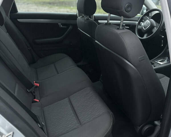 Серый Ауди А4, объемом двигателя 2 л и пробегом 195 тыс. км за 6999 $, фото 40 на Automoto.ua