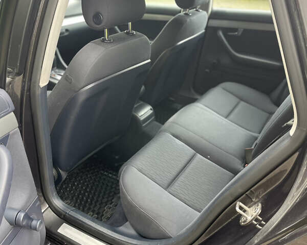 Ауді А4 2006 у Хмельницькому на Automoto.ua Сірий Ауді А4, об'ємом двигуна 2 л та пробігом 221 тис. км за 6699 $, фото 23 на Automoto.ua