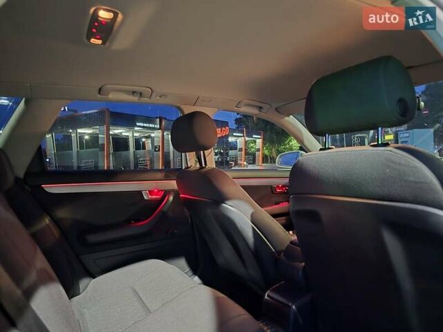Сірий Ауді А4, об'ємом двигуна 1.6 л та пробігом 182 тис. км за 8000 $, фото 11 на Automoto.ua