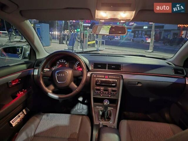 Сірий Ауді А4, об'ємом двигуна 1.6 л та пробігом 182 тис. км за 8000 $, фото 17 на Automoto.ua