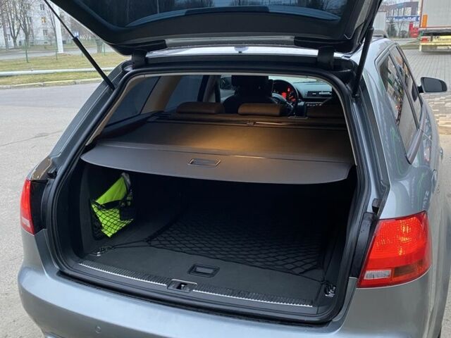 Серый Ауди А4, объемом двигателя 2.7 л и пробегом 258 тыс. км за 7500 $, фото 3 на Automoto.ua