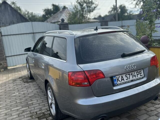 Серый Ауди А4, объемом двигателя 2 л и пробегом 270 тыс. км за 8200 $, фото 3 на Automoto.ua