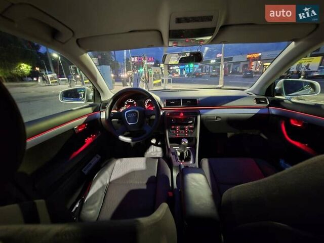 Сірий Ауді А4, об'ємом двигуна 1.6 л та пробігом 182 тис. км за 8000 $, фото 19 на Automoto.ua