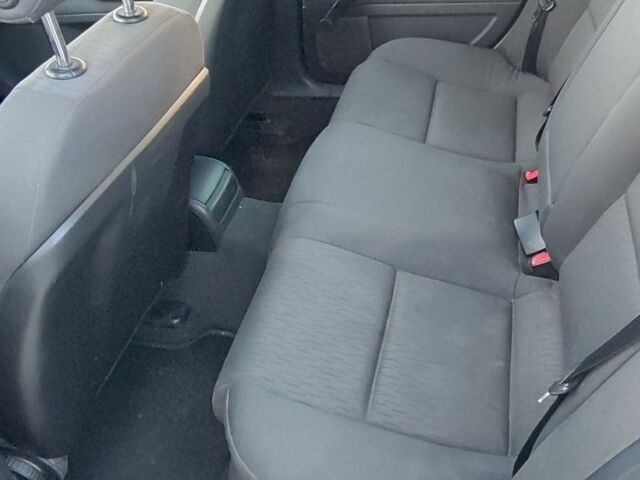 Серый Ауди А4, объемом двигателя 2 л и пробегом 358 тыс. км за 4500 $, фото 7 на Automoto.ua