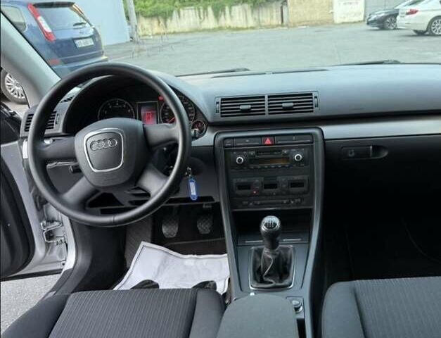 Серый Ауди А4, объемом двигателя 0 л и пробегом 205 тыс. км за 6999 $, фото 32 на Automoto.ua