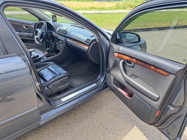 Серый Ауди А4, объемом двигателя 2 л и пробегом 280 тыс. км за 5200 $, фото 18 на Automoto.ua