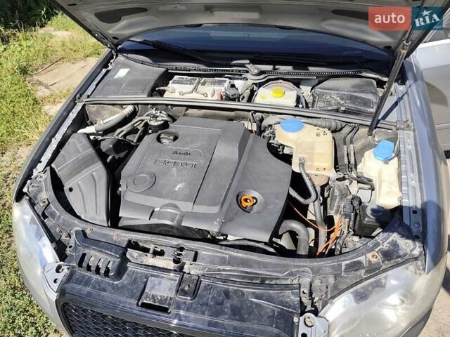 Серый Ауди А4, объемом двигателя 2 л и пробегом 298 тыс. км за 6800 $, фото 14 на Automoto.ua