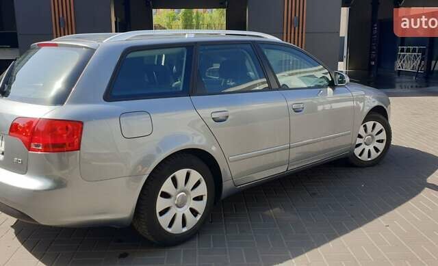 Серый Ауди А4, объемом двигателя 1.98 л и пробегом 185 тыс. км за 7400 $, фото 4 на Automoto.ua