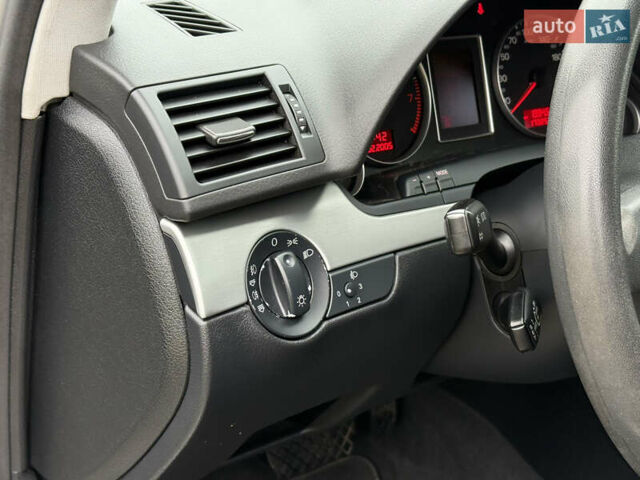 Серый Ауди А4, объемом двигателя 1.8 л и пробегом 173 тыс. км за 7200 $, фото 52 на Automoto.ua