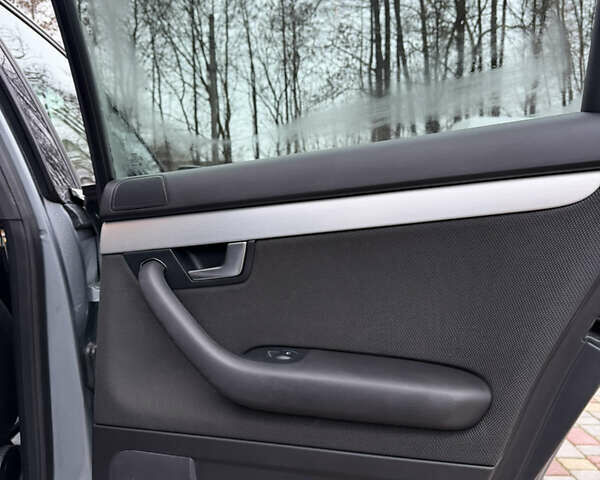 Сірий Ауді А4, об'ємом двигуна 2 л та пробігом 280 тис. км за 7399 $, фото 10 на Automoto.ua