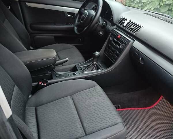 Серый Ауди А4, объемом двигателя 2 л и пробегом 244 тыс. км за 6700 $, фото 7 на Automoto.ua