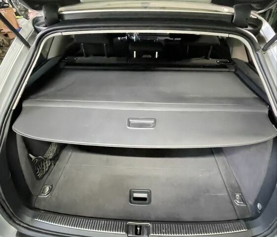 Сірий Ауді А4, об'ємом двигуна 2.7 л та пробігом 300 тис. км за 6000 $, фото 5 на Automoto.ua