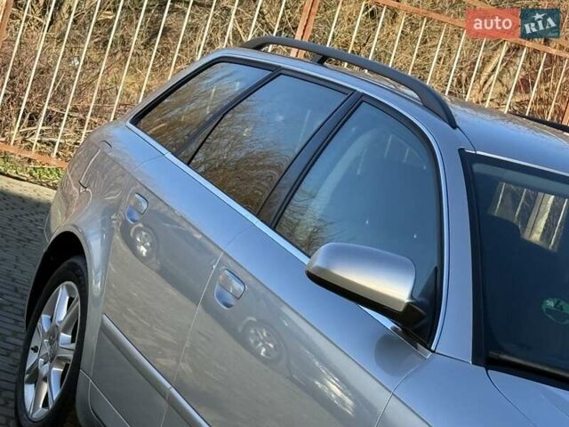 Серый Ауди А4, объемом двигателя 2 л и пробегом 358 тыс. км за 6200 $, фото 9 на Automoto.ua