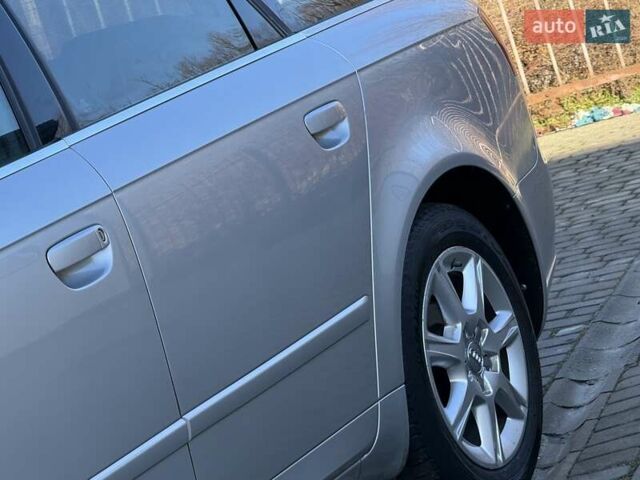 Серый Ауди А4, объемом двигателя 2 л и пробегом 358 тыс. км за 6200 $, фото 18 на Automoto.ua