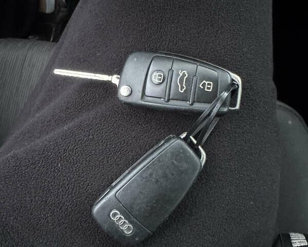 Серый Ауди А4, объемом двигателя 2 л и пробегом 195 тыс. км за 6999 $, фото 51 на Automoto.ua