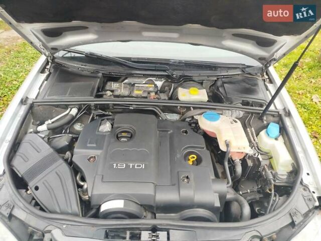 Сірий Ауді А4, об'ємом двигуна 1.9 л та пробігом 267 тис. км за 6600 $, фото 11 на Automoto.ua