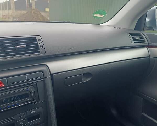 Серый Ауди А4, объемом двигателя 1.6 л и пробегом 212 тыс. км за 5500 $, фото 35 на Automoto.ua