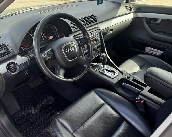 Серый Ауди А4, объемом двигателя 2 л и пробегом 262 тыс. км за 7900 $, фото 10 на Automoto.ua