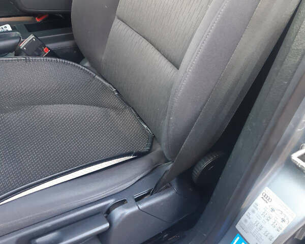 Ауді А4 2006 у Яготине на Automoto.ua Сірий Ауді А4, об'ємом двигуна 1.6 л та пробігом 169 тис. км за 7000 $, фото 21 на Automoto.ua