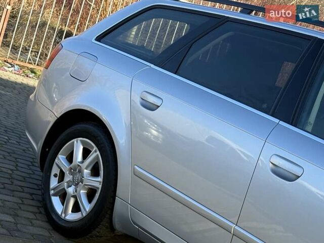 Серый Ауди А4, объемом двигателя 2 л и пробегом 358 тыс. км за 6200 $, фото 11 на Automoto.ua