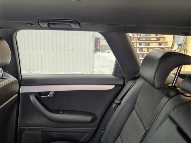 Сірий Ауді А4, об'ємом двигуна 3 л та пробігом 235 тис. км за 4200 $, фото 5 на Automoto.ua