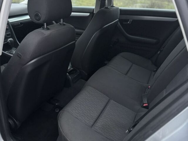 Серый Ауди А4, объемом двигателя 2 л и пробегом 195 тыс. км за 6999 $, фото 14 на Automoto.ua