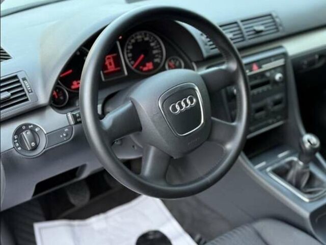 Серый Ауди А4, объемом двигателя 0 л и пробегом 205 тыс. км за 6999 $, фото 22 на Automoto.ua