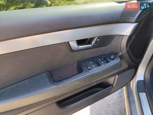 Серый Ауди А4, объемом двигателя 2 л и пробегом 298 тыс. км за 6800 $, фото 8 на Automoto.ua