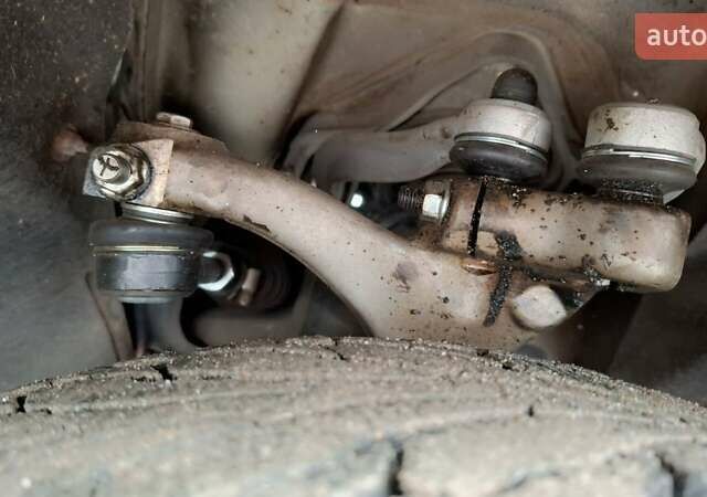 Серый Ауди А4, объемом двигателя 2 л и пробегом 313 тыс. км за 6700 $, фото 15 на Automoto.ua