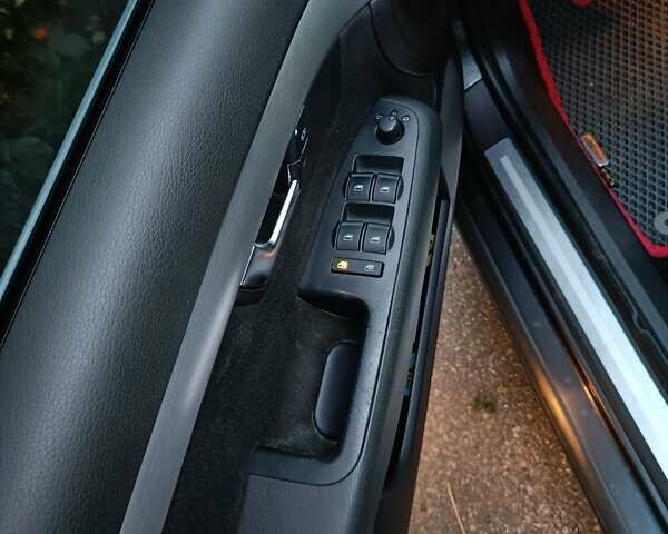 Серый Ауди А4, объемом двигателя 2 л и пробегом 244 тыс. км за 6700 $, фото 12 на Automoto.ua