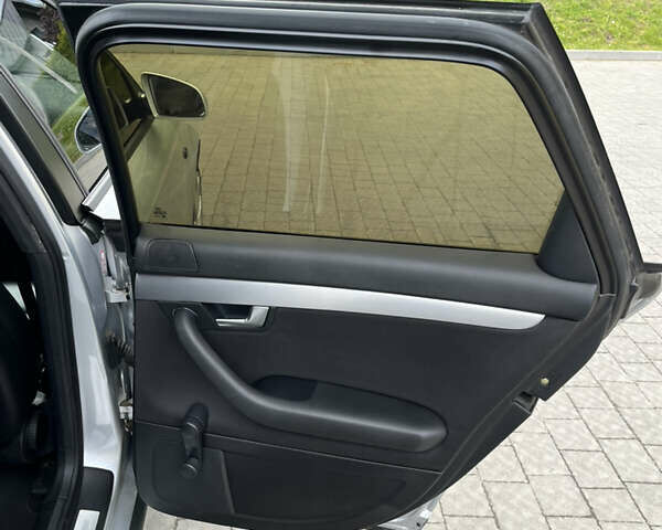 Сірий Ауді А4, об'ємом двигуна 2 л та пробігом 351 тис. км за 7500 $, фото 8 на Automoto.ua