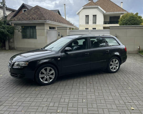 Ауді А4 2006 у Хмельницькому на Automoto.ua Сірий Ауді А4, об'ємом двигуна 2 л та пробігом 221 тис. км за 6699 $, фото 9 на Automoto.ua