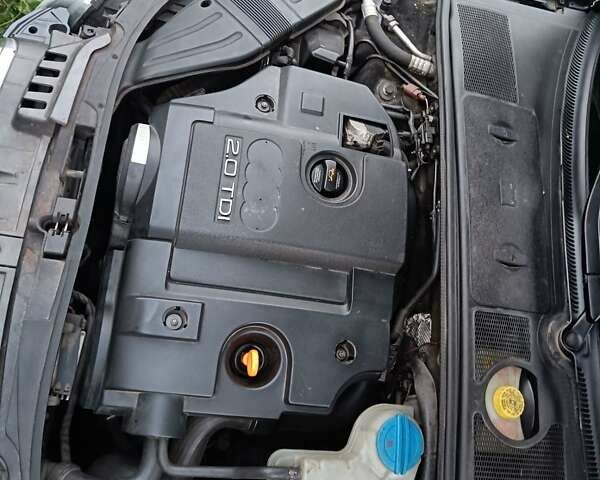 Серый Ауди А4, объемом двигателя 2 л и пробегом 244 тыс. км за 6700 $, фото 9 на Automoto.ua