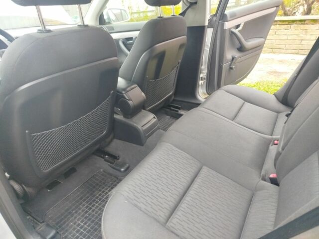 Сірий Ауді А4, об'ємом двигуна 1.9 л та пробігом 267 тис. км за 6600 $, фото 9 на Automoto.ua