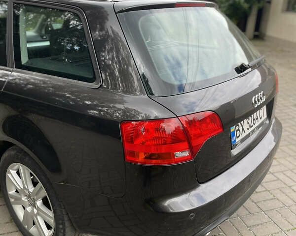 Ауді А4 2006 у Хмельницькому на Automoto.ua Сірий Ауді А4, об'ємом двигуна 2 л та пробігом 221 тис. км за 6699 $, фото 11 на Automoto.ua