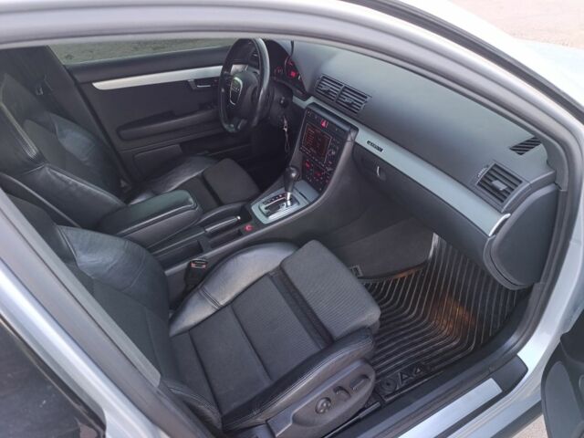 Серый Ауди А4, объемом двигателя 3 л и пробегом 300 тыс. км за 7704 $, фото 8 на Automoto.ua