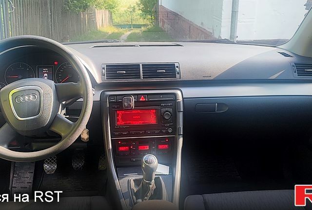 Сірий Ауді А4, об'ємом двигуна 2 л та пробігом 290 тис. км за 6500 $, фото 5 на Automoto.ua